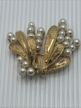 Coro Gold-Tone and Pearl Cluster Brooch